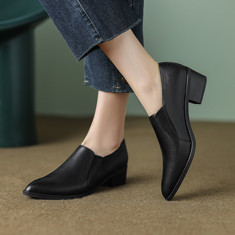 Women's Minimalist Pointed Toe Slip-On Flat Shoes